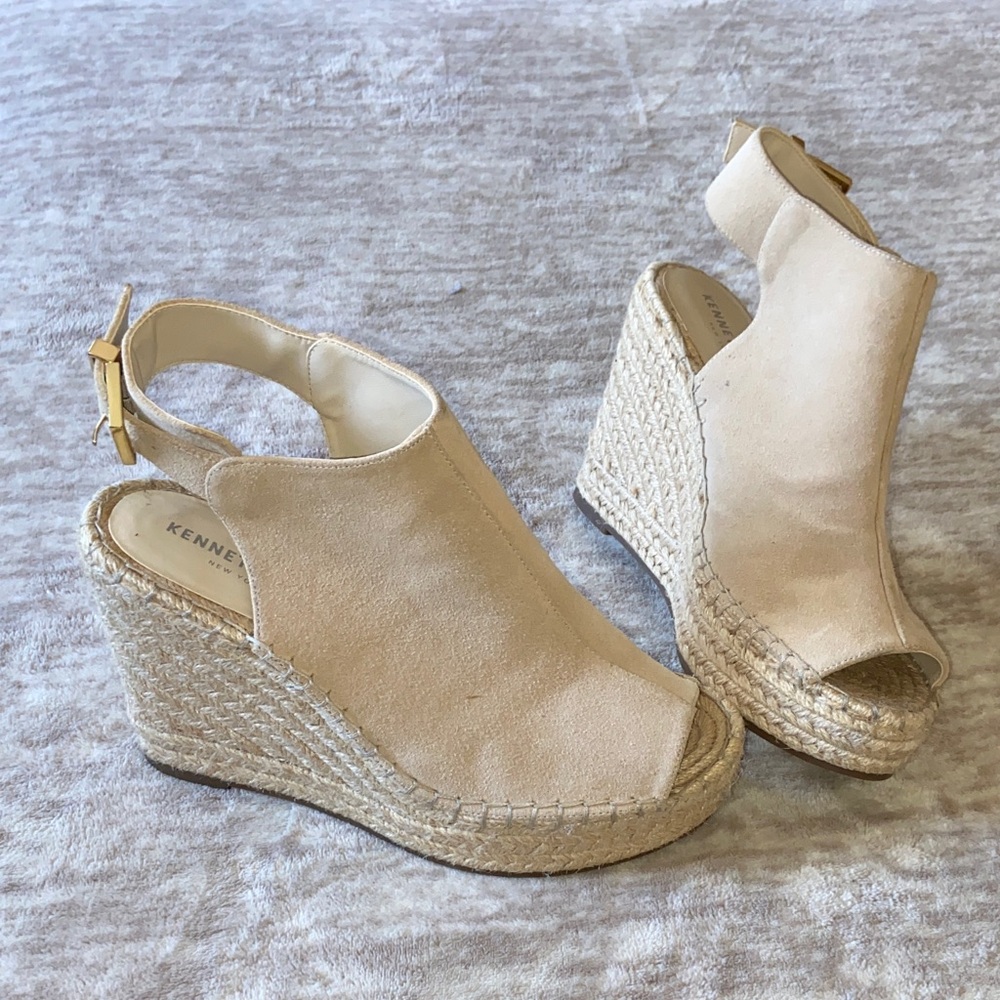 Kenneth Cole Cream Suede Espadrille Wedge Slingback Sandals